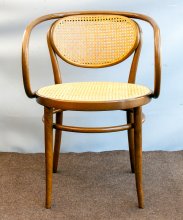 Thonet Holzstuhl mit neuem Wiener Gelfecht