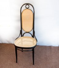 Thonet Stuhl mit erneuertem Wiener Geflecht